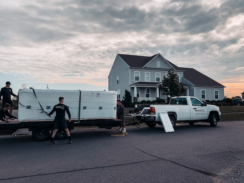 https://wehaveatruck.com/wp-content/uploads/2026/02/hottubmovinginfairfax.jpg